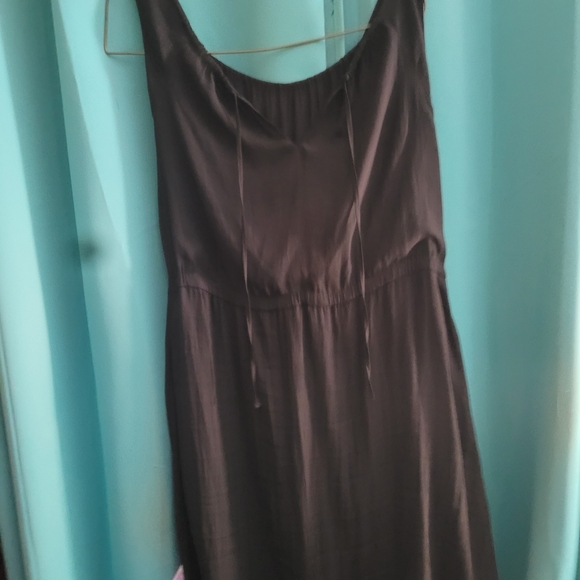 GAP Black MiniDress  L 100% Poly 19" Pit 39" L 2 Pockets Gathers @ Waisr/Top - Picture 5 of 7